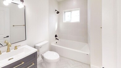 1129 W 14th St in Portales, NM - Building Photo - Building Photo