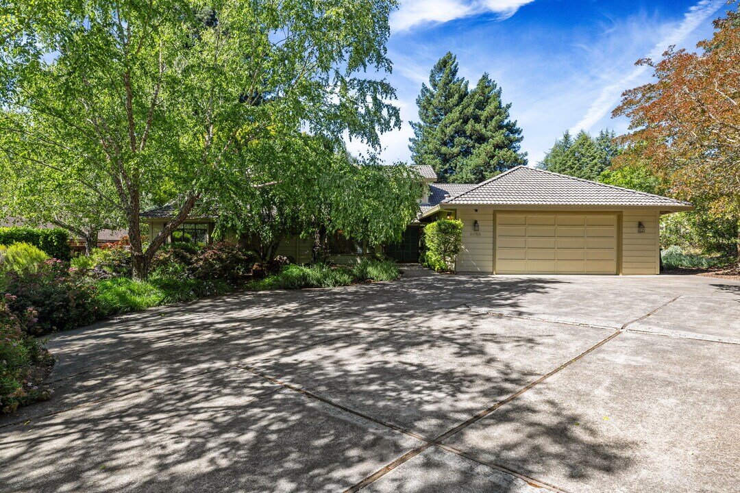 2609 Fir Park Way in Santa Rosa, CA - Building Photo