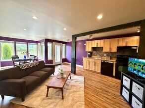 3700 Alabama St in Bellingham, WA - Building Photo - Building Photo