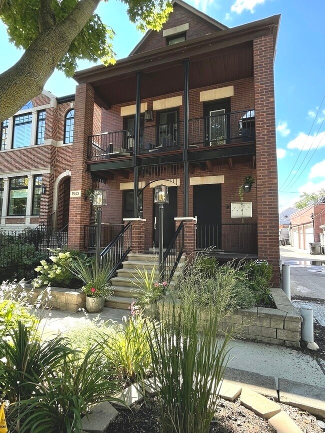 property at 1543 W George St