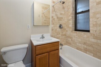 3513 N Racine Ave in Chicago, IL - Building Photo - Building Photo