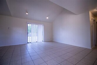 2204 Lafayette Dr in Norman, OK - Building Photo - Building Photo