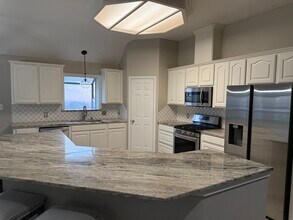 4603 Caddie Ct in College Station, TX - Foto de edificio - Building Photo