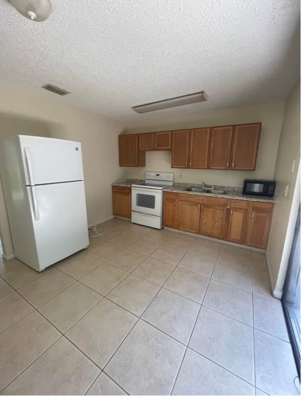 1639 Barbarie Ln in West Palm Beach, FL - Building Photo - Building Photo