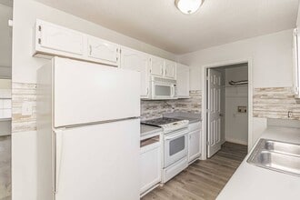 1221 Franklin St in Goldsboro, NC - Building Photo - Building Photo