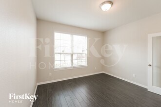 9714 Birdsnest Ct in Spring, TX - Foto de edificio - Building Photo