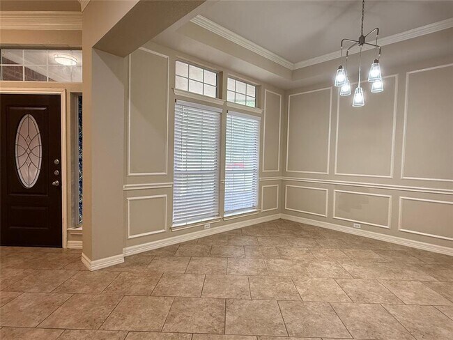 10013 Valona Dr in Austin, TX - Building Photo - Building Photo