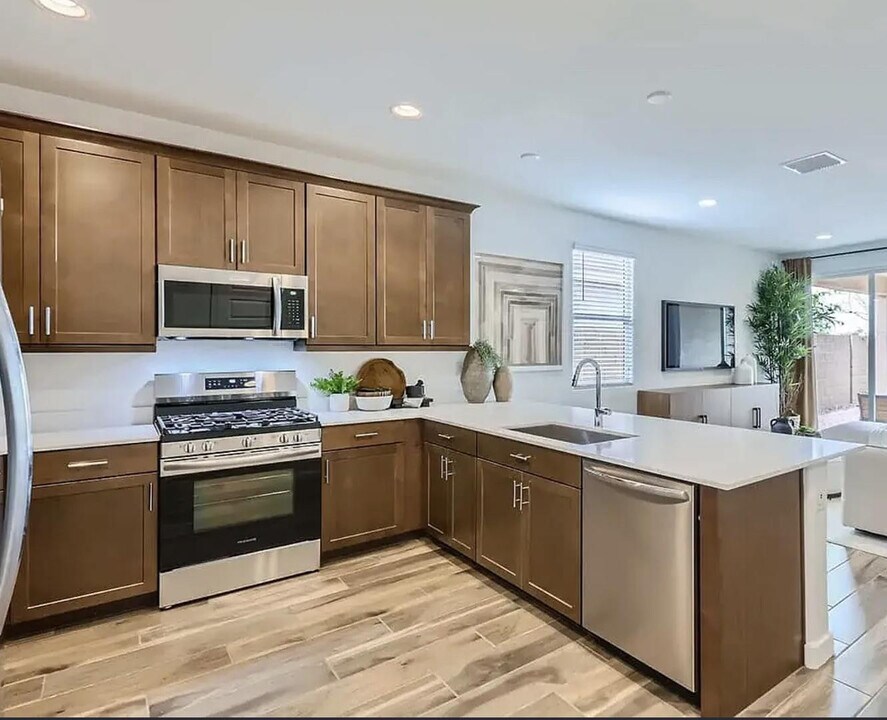 15756 W Superior Ave in Goodyear, AZ - Building Photo