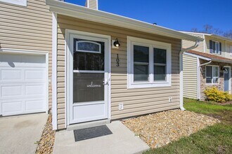 103 Brenda Dr in Jacksonville, NC - Building Photo - Building Photo