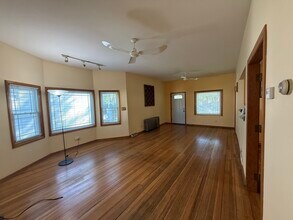 4844 W Montrose Ave in Chicago, IL - Building Photo - Building Photo