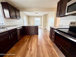 5531 Minor Ln in Louisville, KY - Building Photo - Building Photo