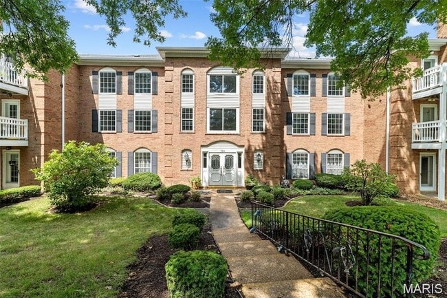 property at 964 Claytonbrook Dr