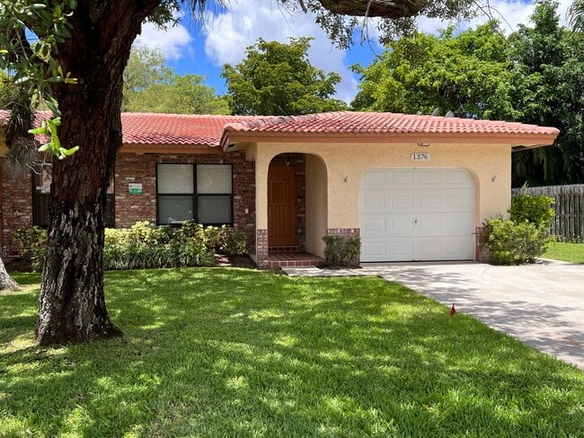 property at 1372-1376-1376 NW 93rd Terrace