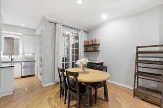 2140 N Winchester Ave in Chicago, IL - Building Photo - Building Photo