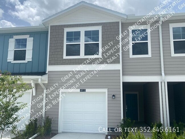 property at 4915 SW 81st Lp