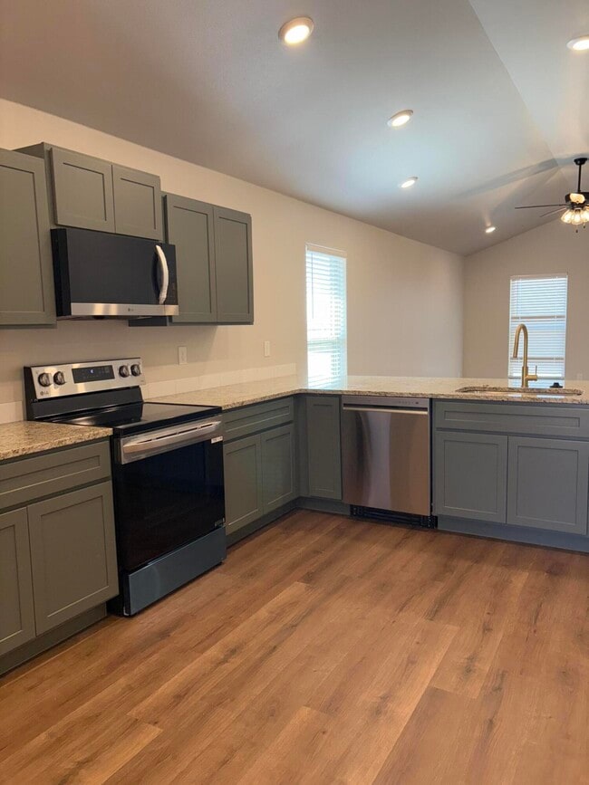 2119 Langford Ave in Lubbock, TX - Building Photo - Building Photo