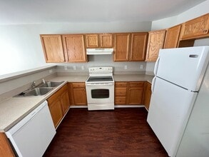 2805 Herndon Village Way in Raleigh, NC - Building Photo - Building Photo
