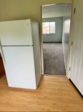 715 Thompson Dr in Florissant, MO - Building Photo - Building Photo