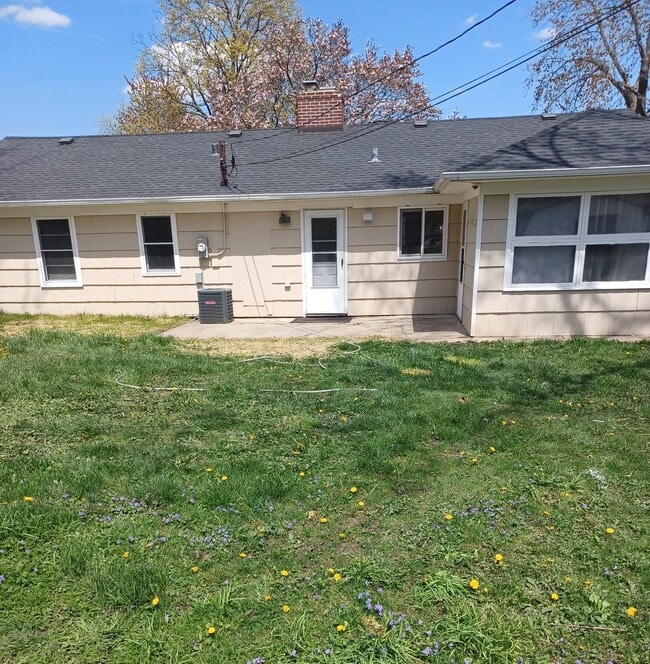 239 Sauk Trail in Park Forest, IL - Building Photo - Building Photo