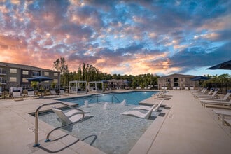 Preston Park Apartments in Burlington, NC - Building Photo - Building Photo