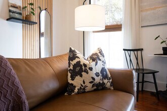 505 E Mc Donough St in Savannah, GA - Foto de edificio - Building Photo