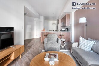 6701 Shellmound St-Unit -FL4-ID1467 in Emeryville, CA - Building Photo - Building Photo