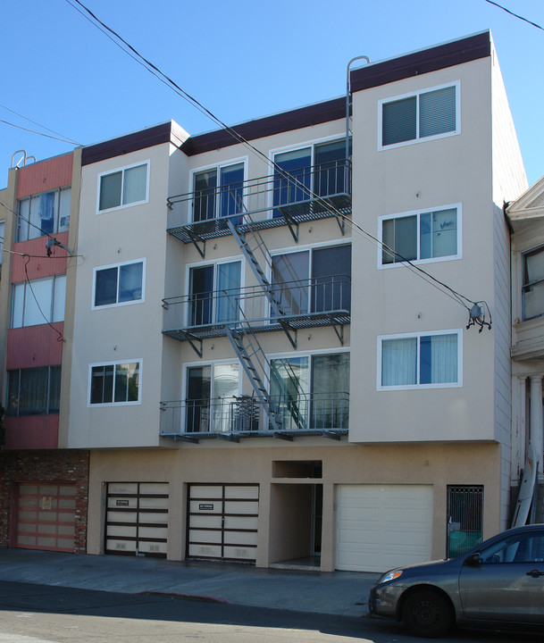 562 6th Ave in San Francisco, CA - Building Photo