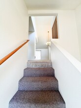 5421 N Hills Dr in Klamath Falls, OR - Building Photo - Building Photo