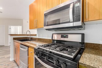 6900 E Princess Dr, Unit 2183 in Phoenix, AZ - Building Photo - Building Photo