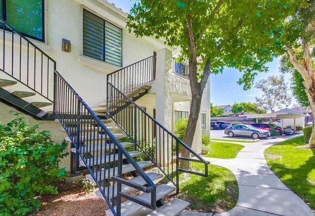 11161 Camino Ruiz, Unit 44 in San Diego, CA - Foto de edificio - Building Photo