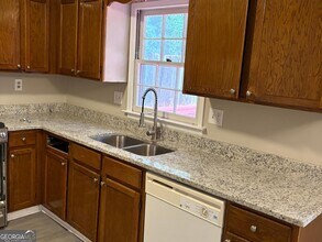 2797 Northwood Ct in Marietta, GA - Building Photo - Building Photo