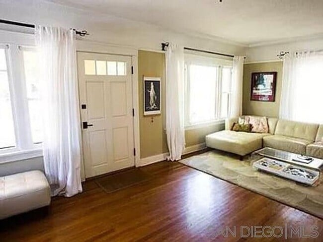 525 3rd St in Encinitas, CA - Building Photo - Building Photo