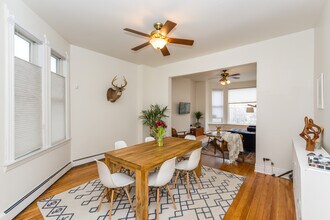 1365 N Leavitt St, Unit 3 in Chicago, IL - Foto de edificio - Building Photo