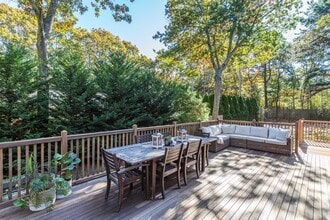 636 Stephen Hands Path in East Hampton, NY - Building Photo - Building Photo