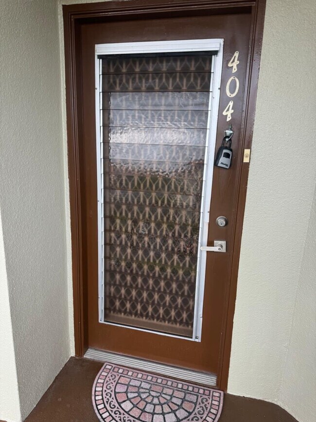 1500 SW 131st Way in Pembroke Pines, FL - Foto de edificio - Building Photo