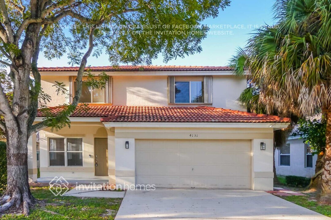 4131 NW 62nd Dr in Coconut Creek, FL - Foto de edificio