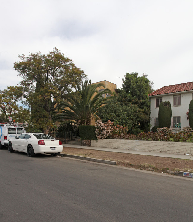 1184 Berendo St in Los Angeles, CA - Building Photo - Building Photo