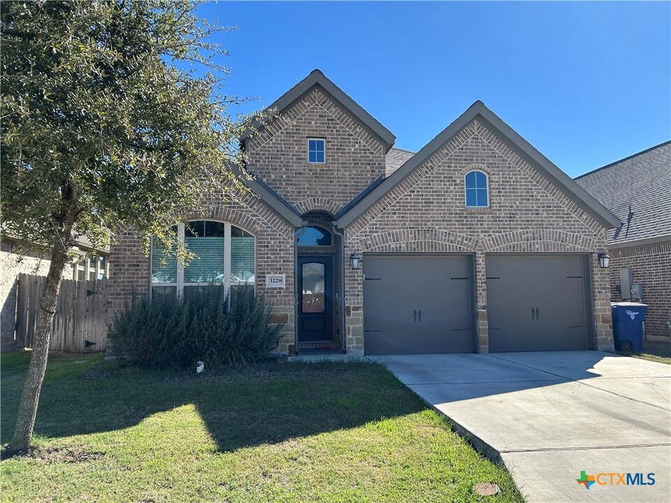 3228 Arroyo del Sol in New Braunfels, TX - Building Photo