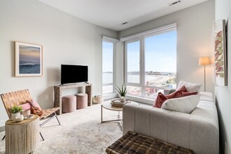 The Robinson in Revere, MA - Foto de edificio - Building Photo