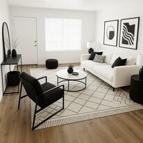 921 University Avenue in Salinas, CA - Building Photo