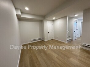 20732-20724 24 Ave NW in Edmonton, AB - Building Photo - Building Photo