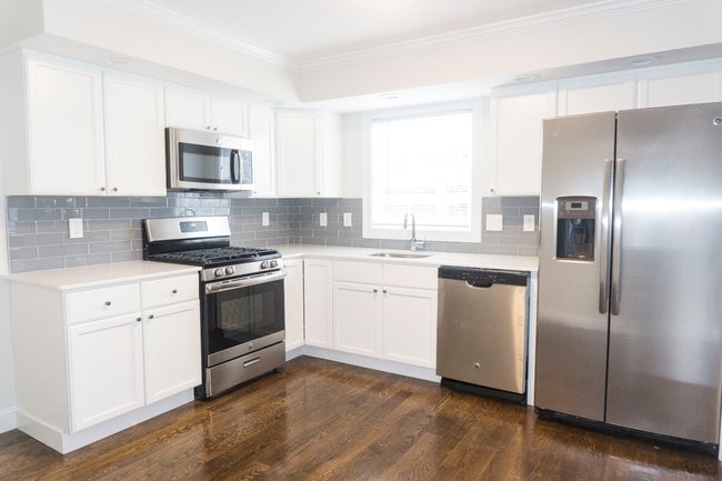 2597 Washington St, Unit 1, Unit 1