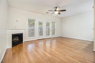 4273 High Park Ln in East Point, GA - Building Photo - Building Photo