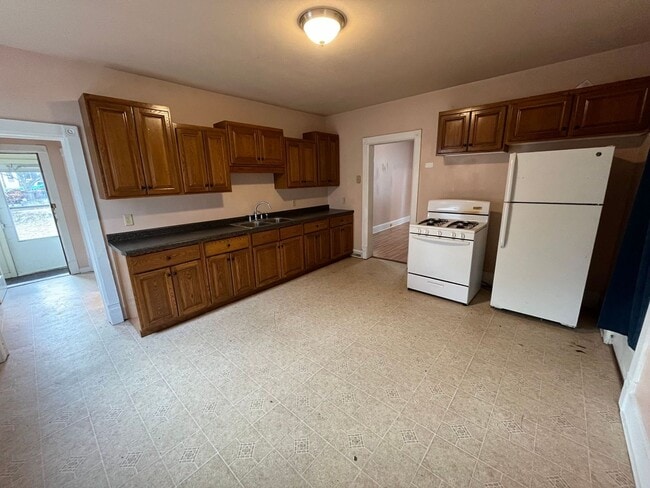 910 S 6th Ave in Wausau, WI - Building Photo - Building Photo