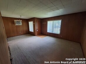 126 Kinder Dr in San Antonio, TX - Building Photo - Building Photo