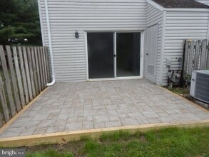 801 Stony Creek Ct in Lansdale, PA - Foto de edificio - Building Photo