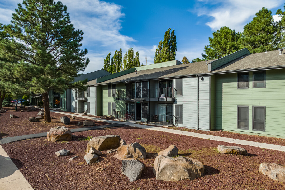 Legacy Pines in Flagstaff, AZ - Building Photo