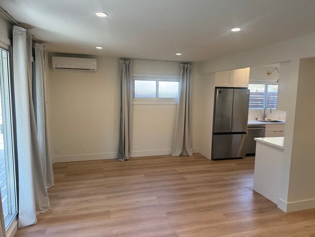 124-126 Rees St in Los Angeles, CA - Building Photo - Building Photo