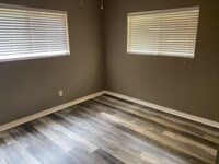 304 Furlong Dr photo'