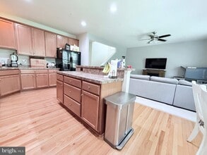 43661 Evening Primrose Ct in California, MD - Building Photo - Building Photo